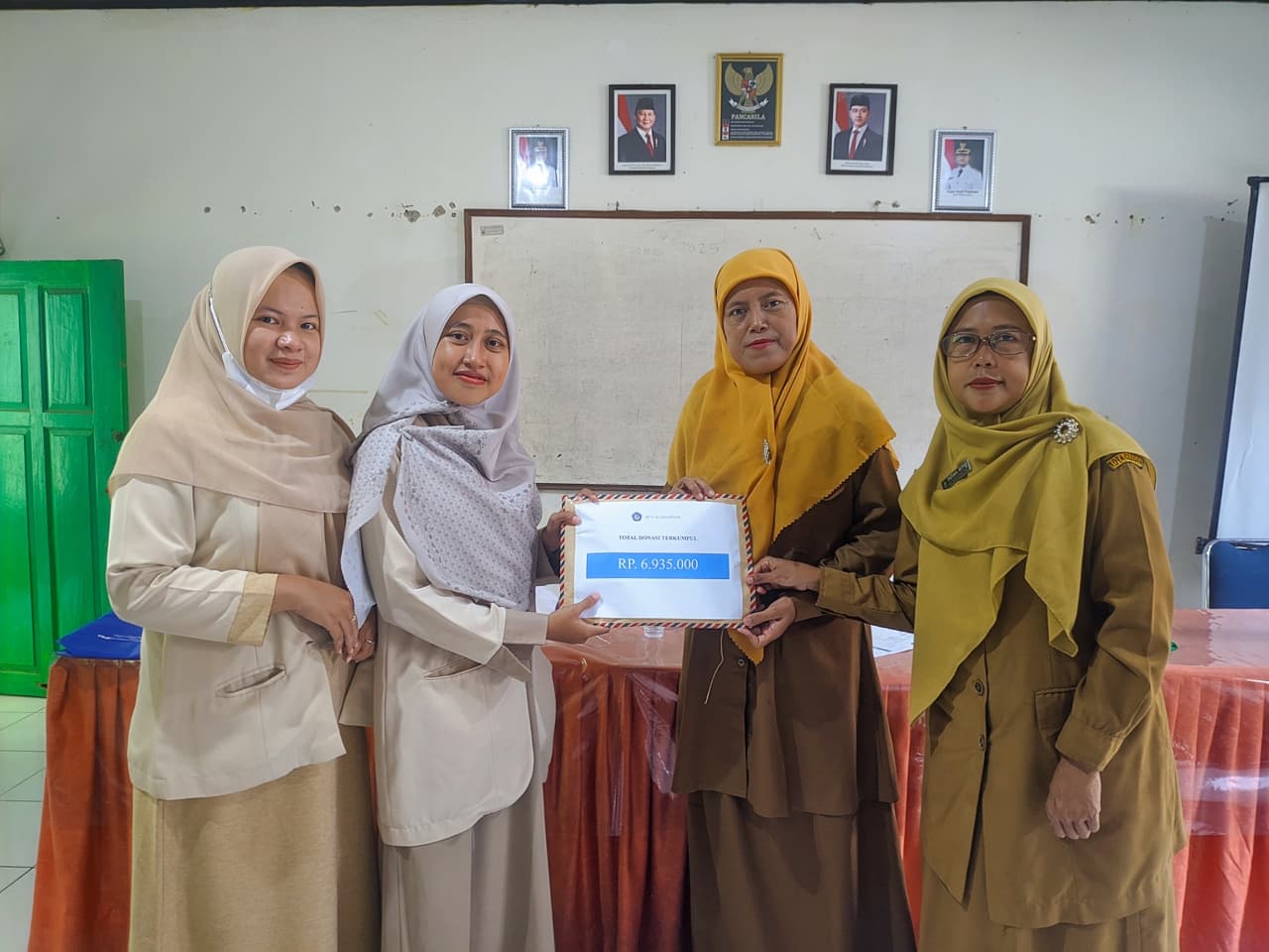 SDIT Al Khairiyah Salurkan Donasi Kemanusiaan untuk Korban Banjir di Sumatra