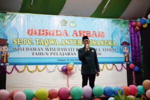Wisuda Akbar RA Se-PC Taqwa Anyer-Cinangka, PB Al-Khairiyah Sampaikan Apresiasi