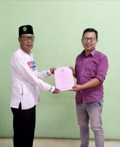 Serah Terima Akte Yayasan Al-Khairiyah Kubang Welingi, Faizudin Resmi Serahkan Dokumen Hukum